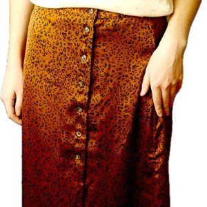 Silk leopard print skirt